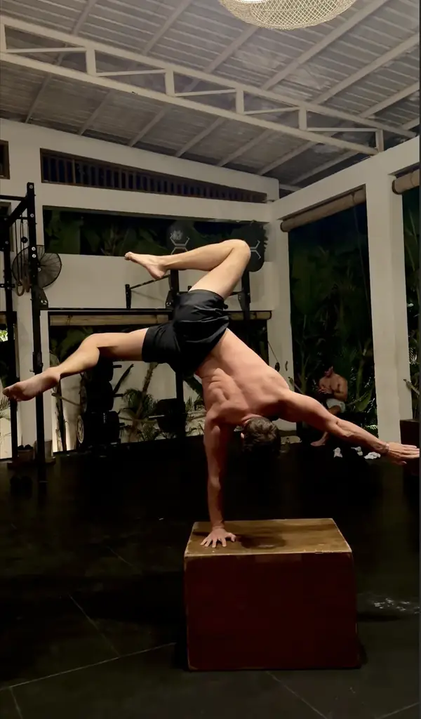 Calisthenics coaching moment 1